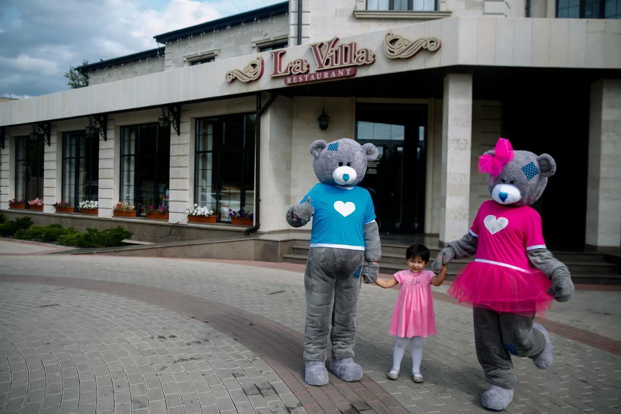 Park Hotel Karaganda Exterior photo